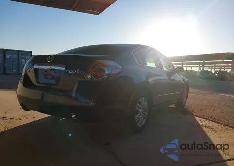 2011 Nissan Altima 2.5 S z USA, uszkodzony, nr VIN 1N4AL2AP1BN506967